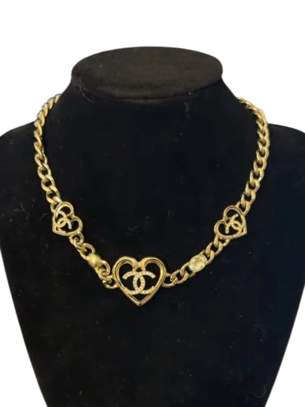 CHANEL Heart Link Choker